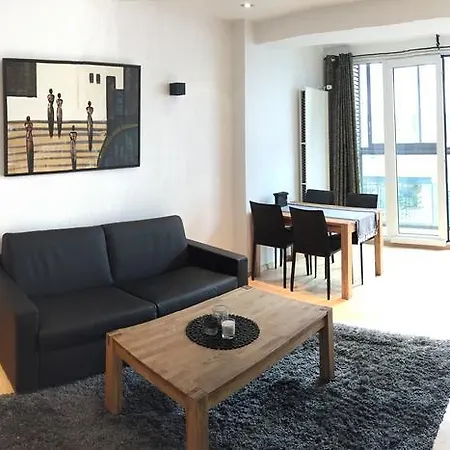 Caze Central Luxury Apartment